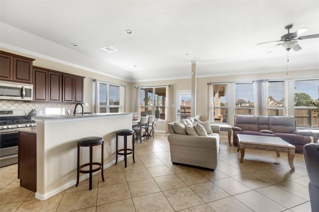 12823 Waterbury Edge Lane, Humble, TX 77346