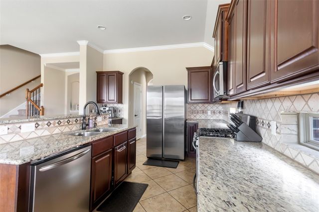 12823 Waterbury Edge Lane, Humble, TX 77346