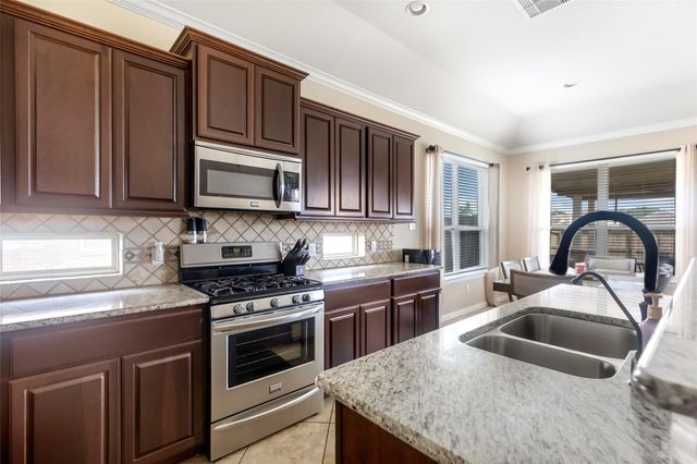 12823 Waterbury Edge Lane, Humble, TX 77346