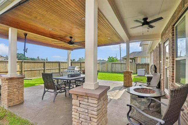 12823 Waterbury Edge Lane, Humble, TX 77346