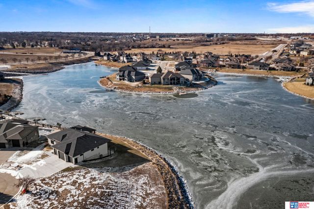 531 White Cap Bay, Lincoln, NE 68527