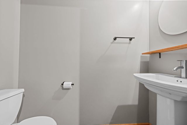 6410 207th Street N, Forest Lake, MN 55025