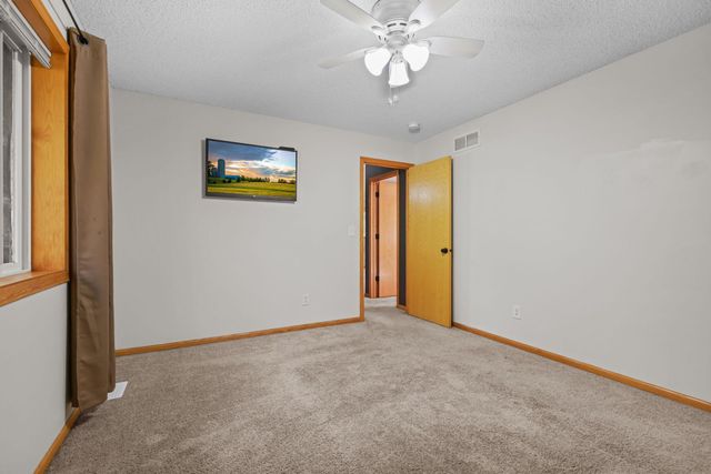 6410 207th Street N, Forest Lake, MN 55025