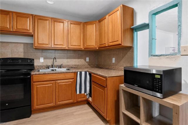750 31st ST, Newport News, VA 23607