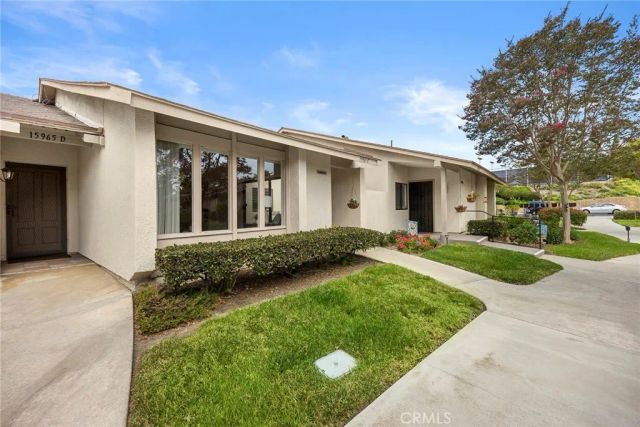 15965 Alta Vista c, La Mirada, CA 90638