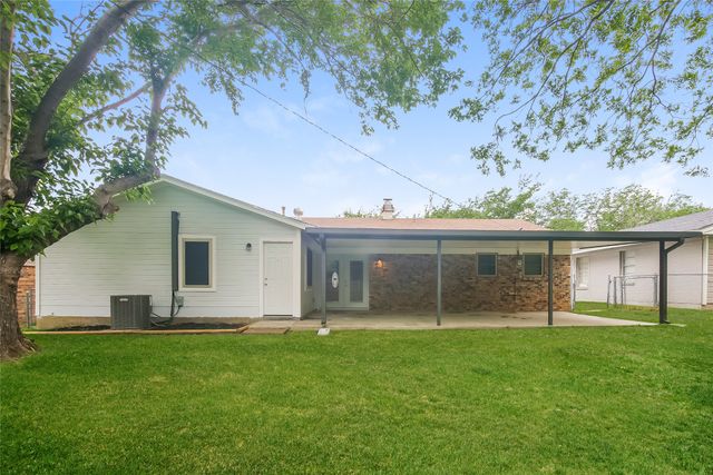 532 NW Janie Lane, Burleson, TX 76028