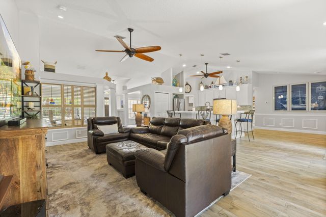 2724 Serenity Circle S, Fort Pierce, FL 34983