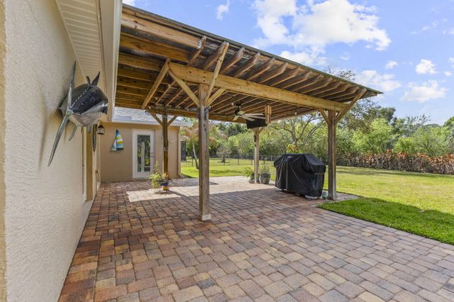 2724 Serenity Circle S, Fort Pierce, FL 34983