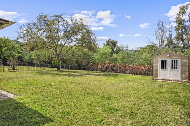 2724 Serenity Circle S, Fort Pierce, FL 34983