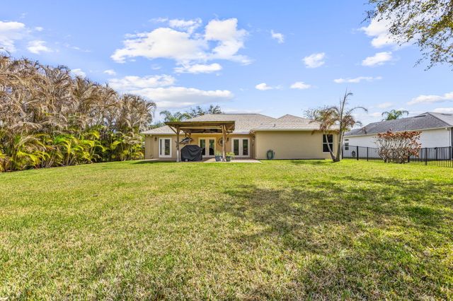 2724 Serenity Circle S, Fort Pierce, FL 34983