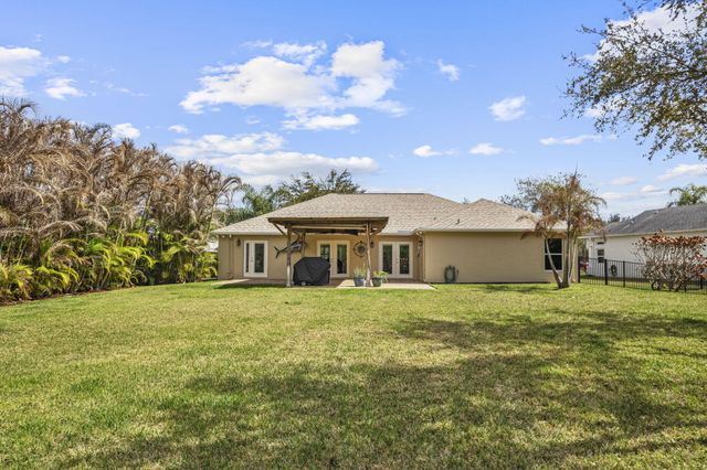 2724 Serenity Circle S, Fort Pierce, FL 34983