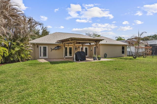 2724 Serenity Circle S, Fort Pierce, FL 34983