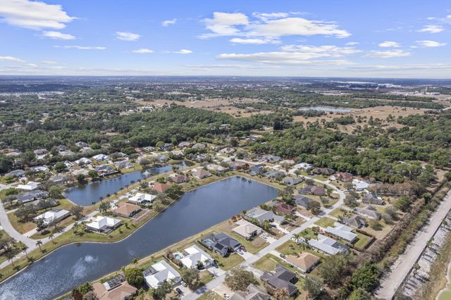 2724 Serenity Circle S, Fort Pierce, FL 34983