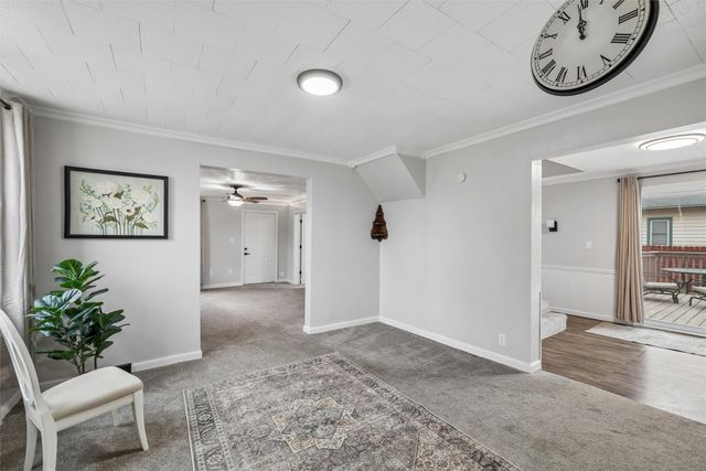 501 E 1st Avenue, Indianola, IA 50125