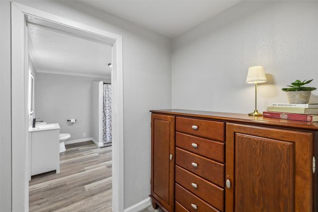 501 E 1st Avenue, Indianola, IA 50125