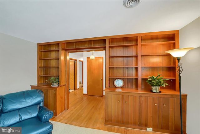 1105 OUTER DR, State College, PA 16801