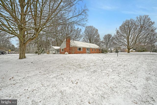 1105 OUTER DR, State College, PA 16801