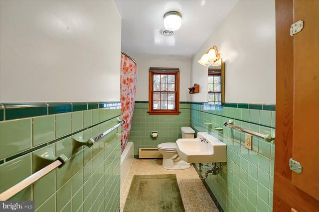 1105 OUTER DR, State College, PA 16801