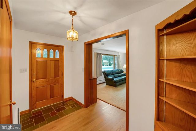 1105 OUTER DR, State College, PA 16801