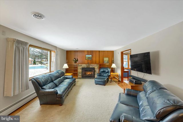 1105 OUTER DR, State College, PA 16801