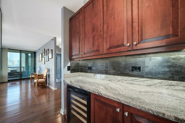 501 N Clinton Street 903, Chicago, IL 60654