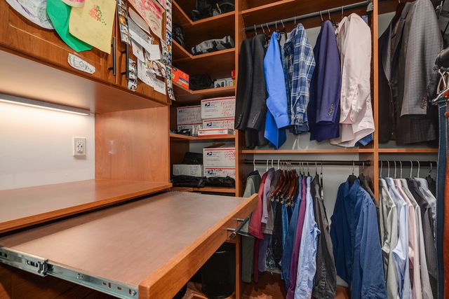 501 N Clinton Street 903, Chicago, IL 60654