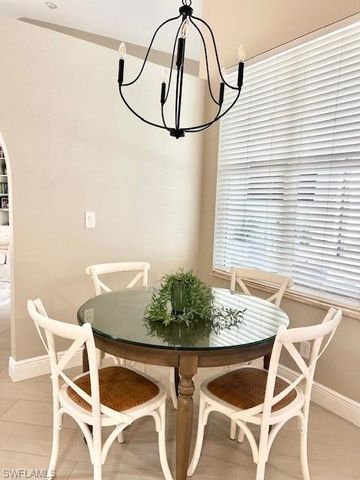 6564 Chestnut CIR, Naples, FL 34109