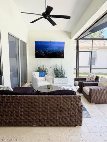 6564 Chestnut CIR, Naples, FL 34109