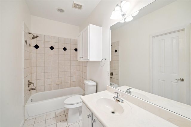 2402 Calumet Street C, Houston, TX 77004