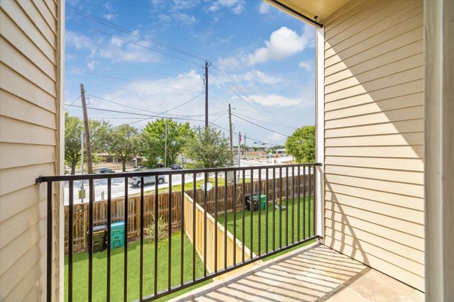 2402 Calumet Street C, Houston, TX 77004