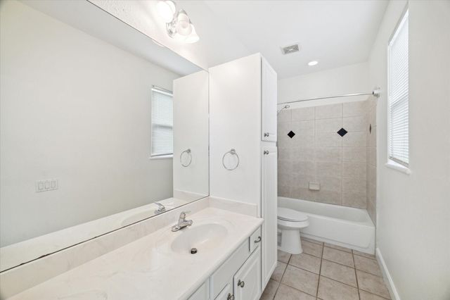 2402 Calumet Street C, Houston, TX 77004