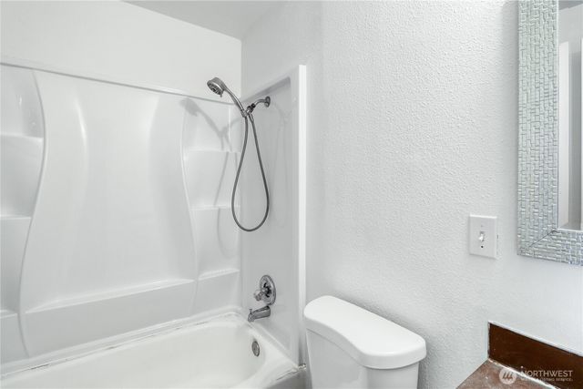 2186 Crosswoods Circle, Oak Harbor, WA 98277