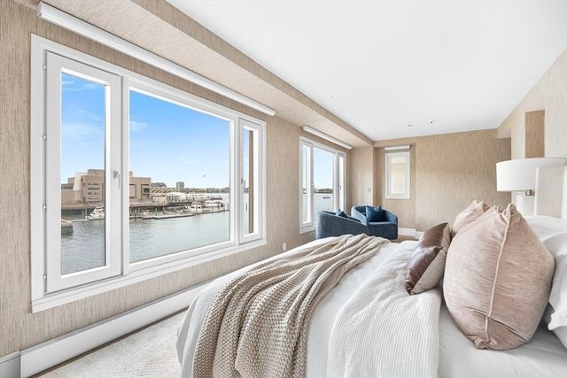 20 Rowes Wharf 309, Boston, MA 02110