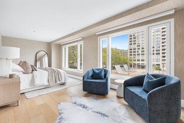 20 Rowes Wharf 309, Boston, MA 02110