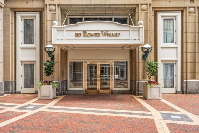 20 Rowes Wharf 309, Boston, MA 02110