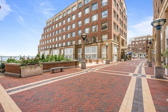 20 Rowes Wharf 309, Boston, MA 02110