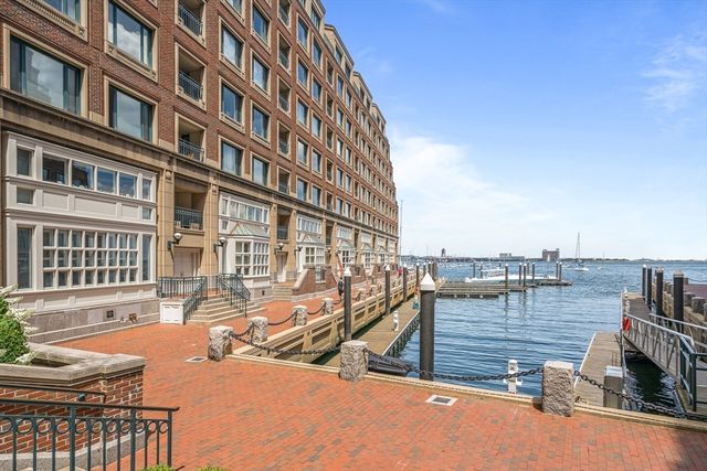 20 Rowes Wharf 309, Boston, MA 02110