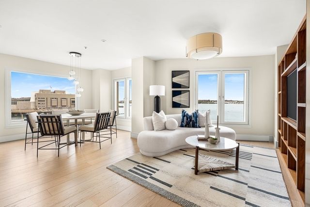 20 Rowes Wharf 309, Boston, MA 02110