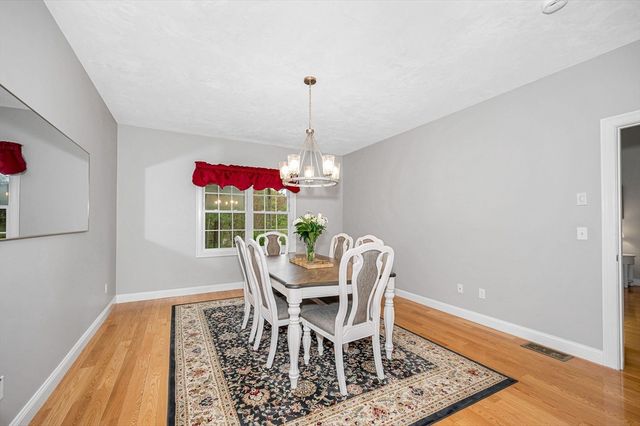 40 Lynnes Way 40, Tewksbury, MA 01876