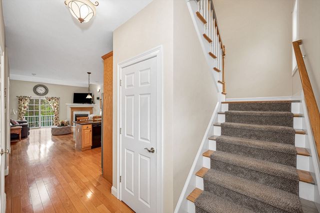 40 Lynnes Way 40, Tewksbury, MA 01876