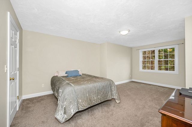 40 Lynnes Way 40, Tewksbury, MA 01876