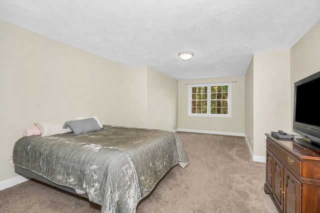 40 Lynnes Way 40, Tewksbury, MA 01876