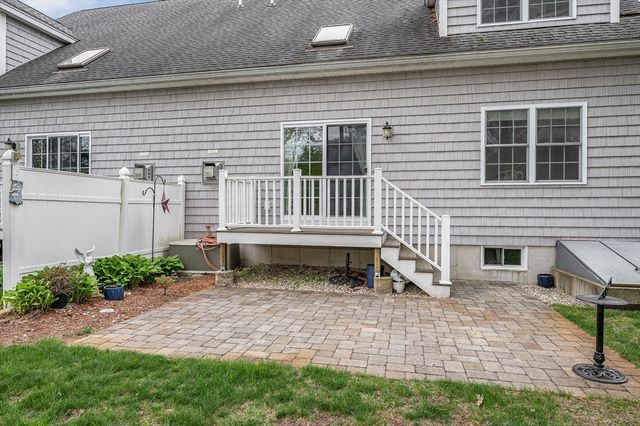 40 Lynnes Way 40, Tewksbury, MA 01876