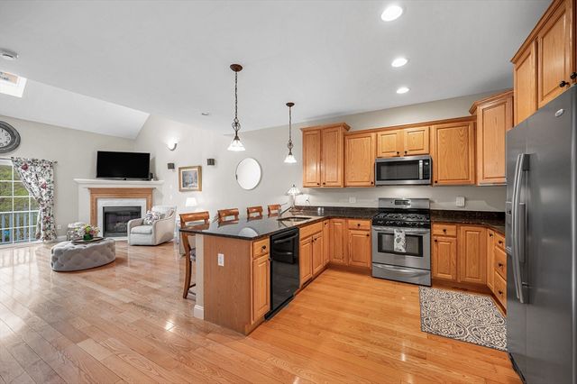 40 Lynnes Way 40, Tewksbury, MA 01876