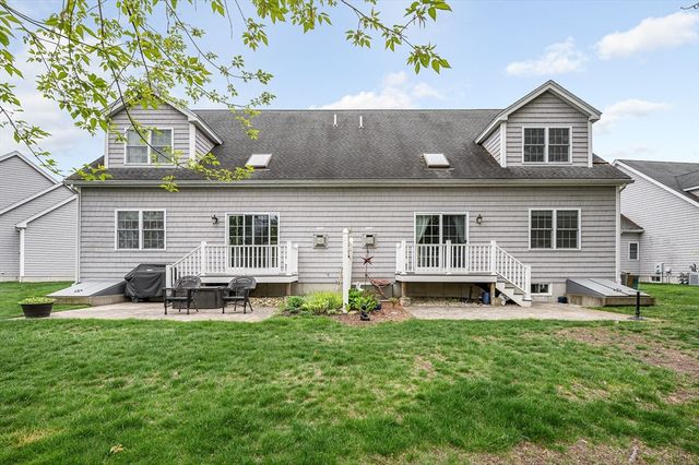 40 Lynnes Way 40, Tewksbury, MA 01876