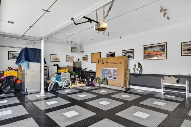 25231 W Monroe Court, Plainfield, IL 60585