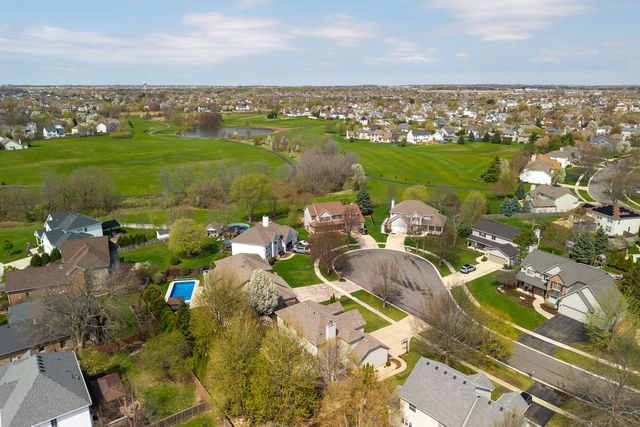 25231 W Monroe Court, Plainfield, IL 60585