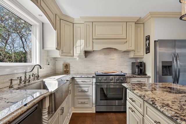 25231 W Monroe Court, Plainfield, IL 60585