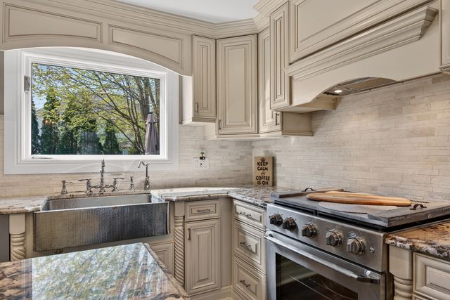 25231 W Monroe Court, Plainfield, IL 60585