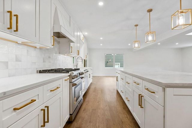 5439 Norwood Street, Fairway, KS 66205